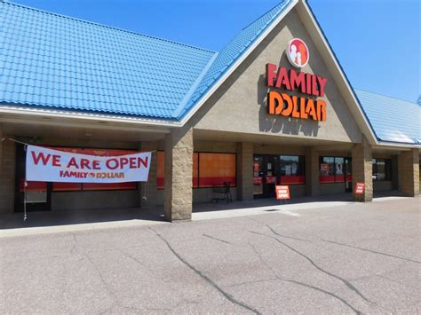 Find your closest Family Dollar Store locations in Maine. Shop for groceries, housewares, toys, pet supplies, and more.